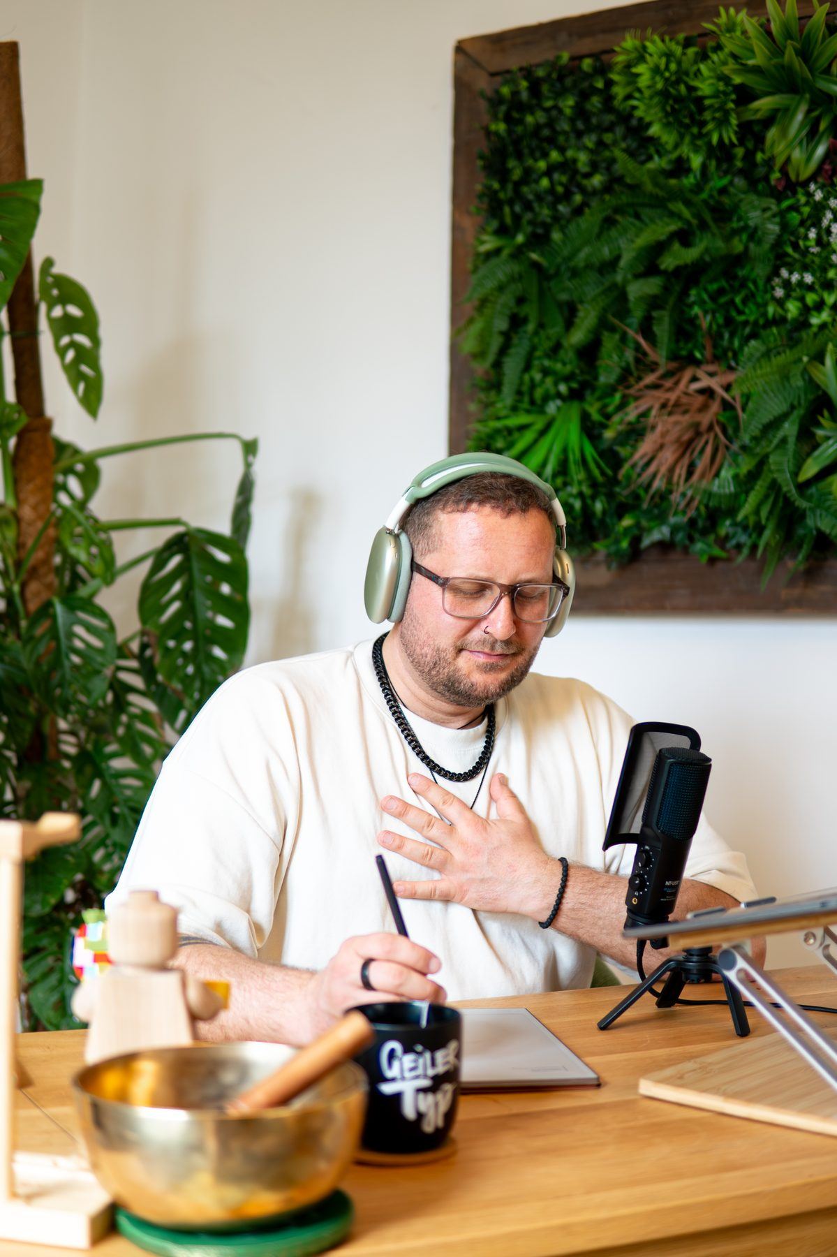 NAKD Hypnose — podcast studio
